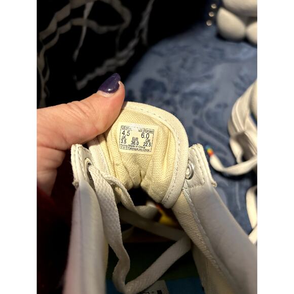 Vans Rainbow Pride White Canvas Skate Sneakers size 6/EU 37 - Picture 6 of 6